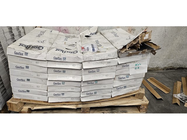 Pvc click visgraat geïntegreerd ondervloer 45m² - afbeelding 3 van  4