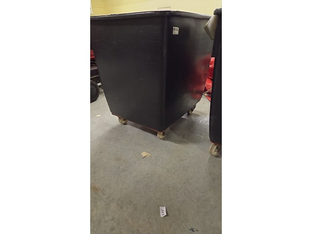 Pvc container op wielen - afbeelding 1 van  2