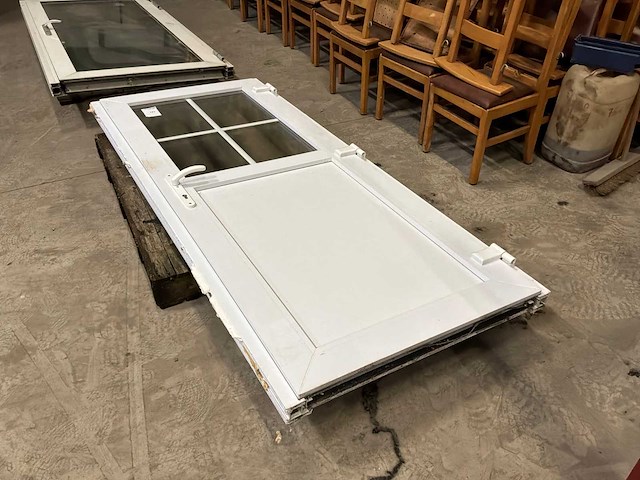 Pvc deur - afbeelding 1 van  3
