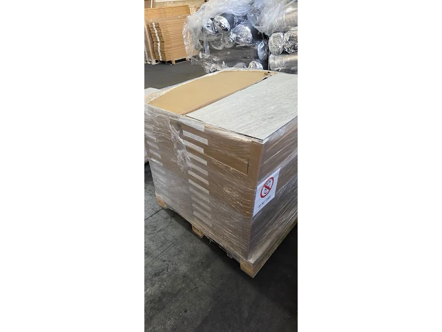 Pvc dryback geïntegreerde ondervloer 153m² - afbeelding 3 van  3
