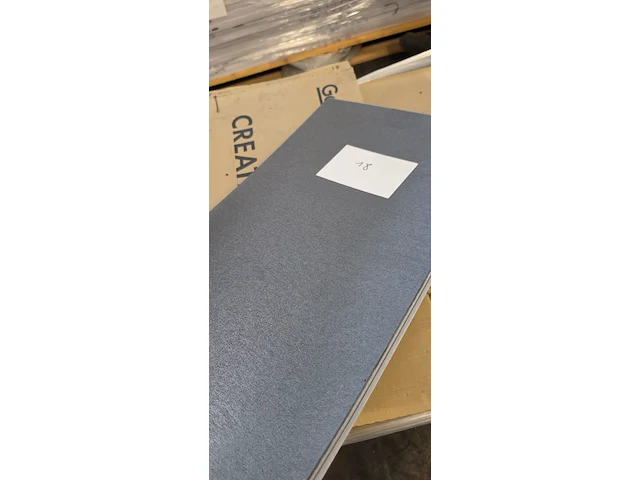 Pvc geïntegreerde ondervloer 61m² - afbeelding 2 van  3