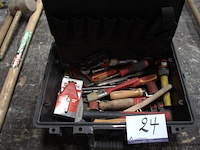 Pvc gereedschapskoffer met inhoud - afbeelding 2 van  3