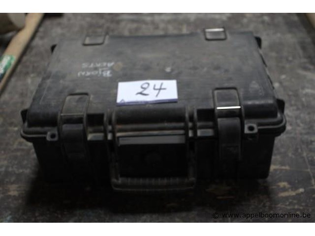 Pvc gereedschapskoffer met inhoud - afbeelding 3 van  3