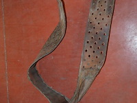 Pvc kist met paardengerief - afbeelding 2 van  6