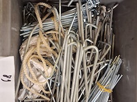 Pvc kist met tentharingen - afbeelding 1 van  1