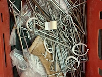 Pvc kist met tentharingen - afbeelding 1 van  1