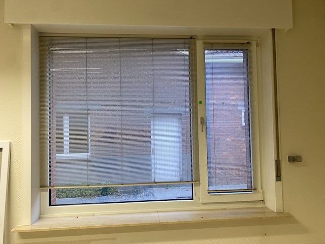 Pvc raam met lammelen 210x166cm - afbeelding 1 van  3