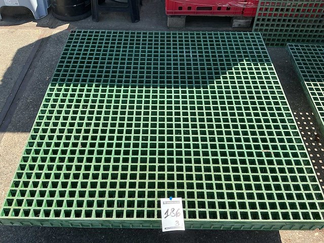 Pvc roostervloer met open mazen (3x) - afbeelding 1 van  2
