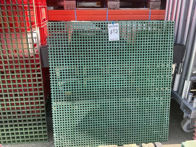 Pvc roostervloer met open mazen - afbeelding 1 van  2