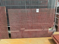 Pvc roostervloer met open mazen - afbeelding 1 van  2
