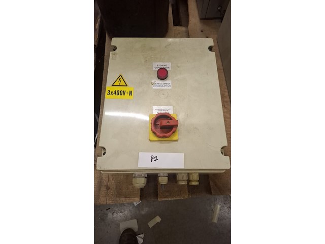 Pvc schakelkast - afbeelding 1 van  1