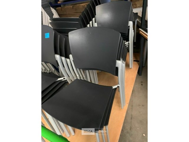 Pvc stoelen stapelbaar - afbeelding 3 van  3