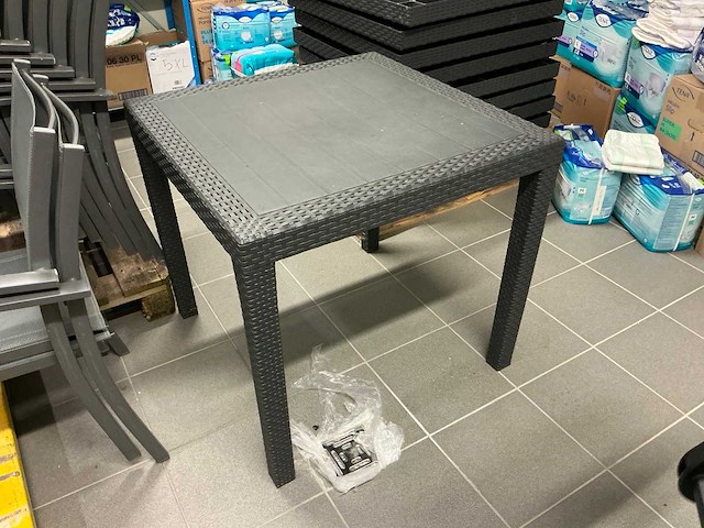 Pvc terrastafel (10x) - afbeelding 1 van  4