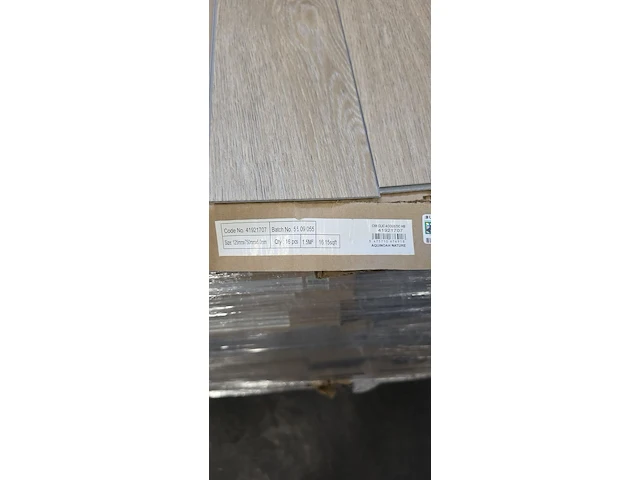 Pvc visgraat geïntegreerde ondervloer 63m² - afbeelding 2 van  3
