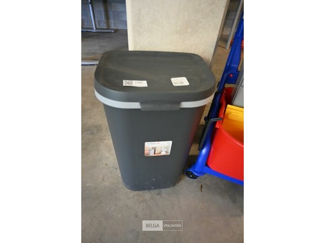 Pvc vuilbak - afbeelding 1 van  1