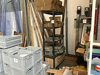 Pvc wandrek met inhoud - afbeelding 1 van  2