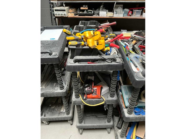 Pvc werkkar met inhoud (3x) - afbeelding 9 van  12