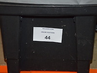 Pvc werkkoffer, boorhamer powerplus powx11831, slijpschijf metabo (defect), ophanging bonrath en mad, 2 led werflampen - afbeelding 9 van  12