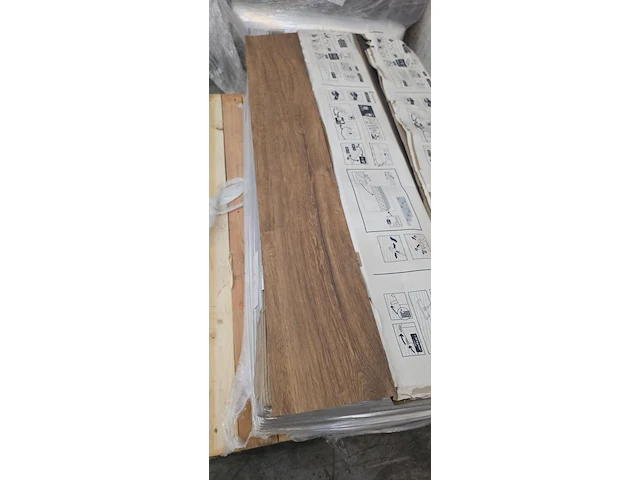 Pvc zelf te verlijmen 105m² - afbeelding 1 van  3