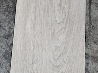 Pvc zelf te verlijmen 107m² - afbeelding 2 van  5