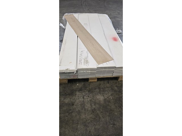 Pvc zelf te verlijmen 132m² - afbeelding 4 van  5