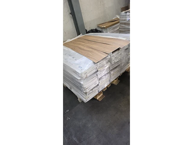 Pvc zelf te verlijmen 168m² - afbeelding 2 van  3