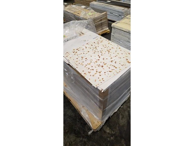 Pvc zelf te verlijmen 187m² - afbeelding 1 van  3