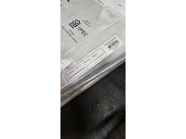 Pvc zelf te verlijmen 67m² - afbeelding 4 van  4