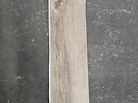 Pvc zelfklevend 170m² - afbeelding 2 van  5