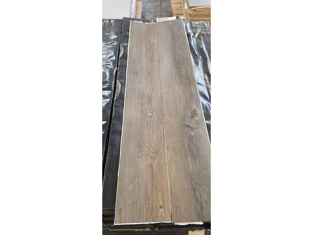 Pvc zelfklevend 175m² - afbeelding 1 van  3