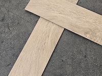 Pvc zelfklevend 27m² - afbeelding 1 van  5