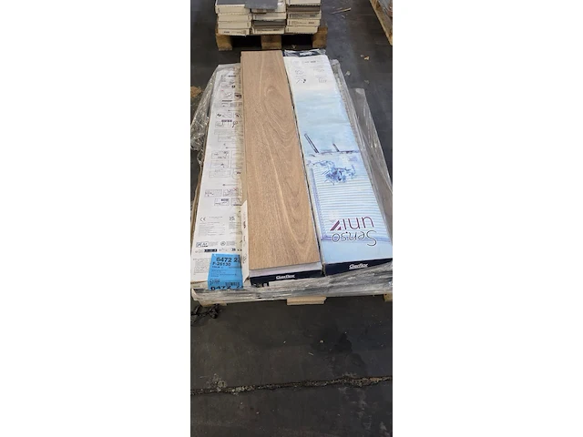 Pvc zelfklevend 32m² - afbeelding 1 van  4