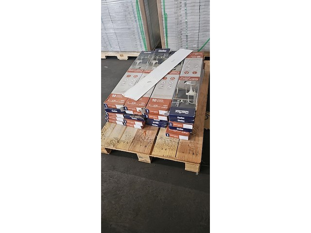 Pvc zelfklevend 44m² - afbeelding 4 van  5