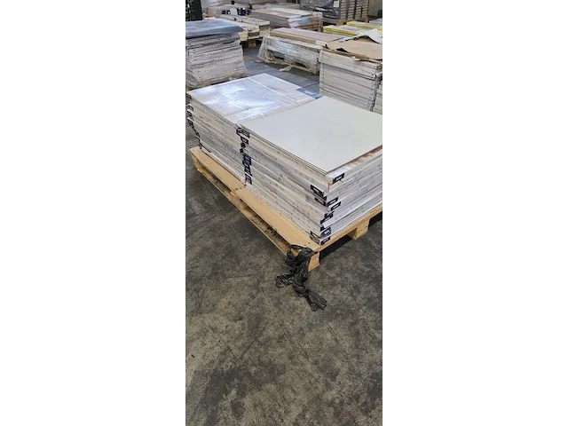 Pvc zelfklevend 60m² - afbeelding 4 van  5