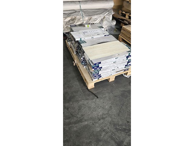 Pvc zelfklevend 77m² - afbeelding 4 van  5