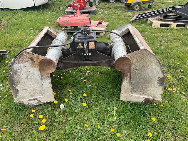 Pzg-s grijpbak vrachtwagenkraan - afbeelding 1 van  3