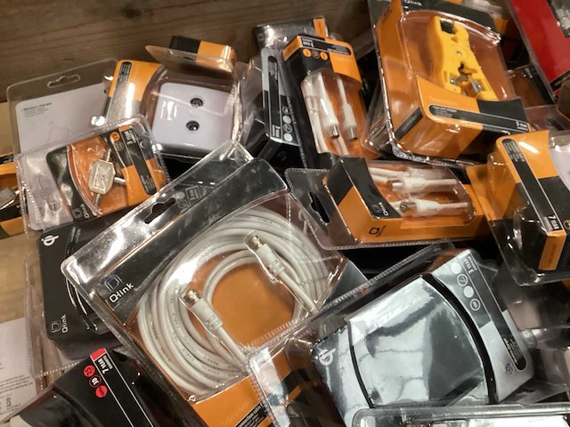 Q-link mix kavel audio- en computeraccessoires (115x) - afbeelding 2 van  6