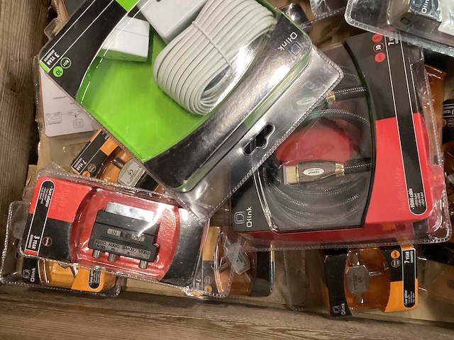 Q-link mix kavel audio- en computeraccessoires (115x) - afbeelding 3 van  6