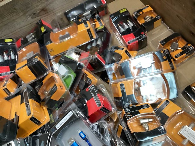 Q-link mix kavel audio- en computeraccessoires (115x) - afbeelding 5 van  6