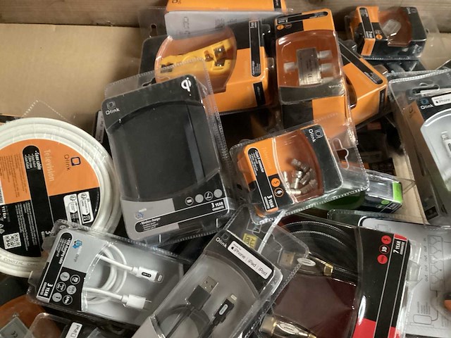 Q-link mix kavel audio- en computeraccessoires (62x) - afbeelding 2 van  6