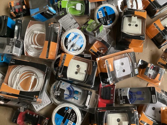 Q-link mix kavel audio- en computeraccessoires - afbeelding 1 van  7