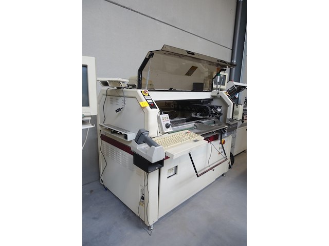 Qaud ( pick & place machine ) - afbeelding 1 van  9