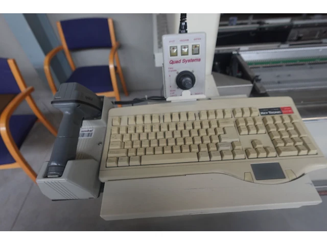 Qaud ( pick & place machine ) - afbeelding 7 van  11