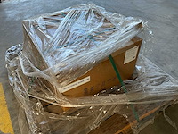 Qcells hyb-g3 omvormer 10 kw ongebruikt - afbeelding 1 van  4