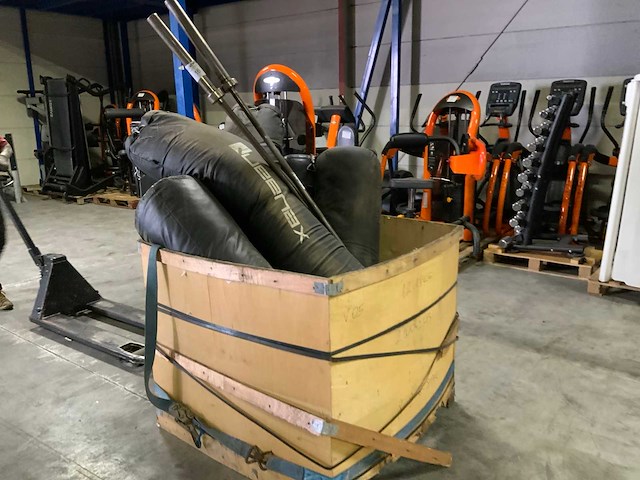Qeenex 5x bokszak 2x stang krachtstation - afbeelding 1 van  7