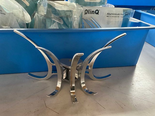 Qlinq aluminium kapstok met 5 draaibare jashaken (9x) - afbeelding 2 van  8