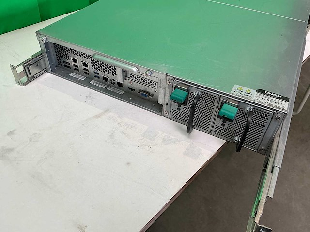 Qnap - ts-1279u-rp - server - afbeelding 4 van  5