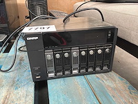 Qnap ts-859 pro nas server - afbeelding 1 van  4