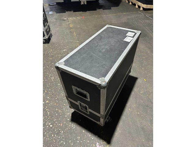 Qsc - kla12 - qsc line array kla (2x) - afbeelding 4 van  8