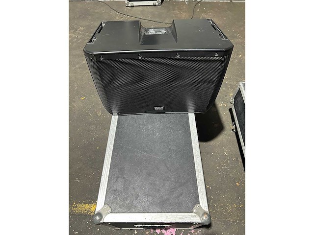 Qsc - kla12 - qsc line array kla (2x) - afbeelding 5 van  8